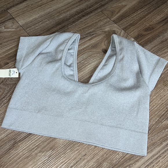 aerie seamless crop ribbed top - Picture 3 of 4